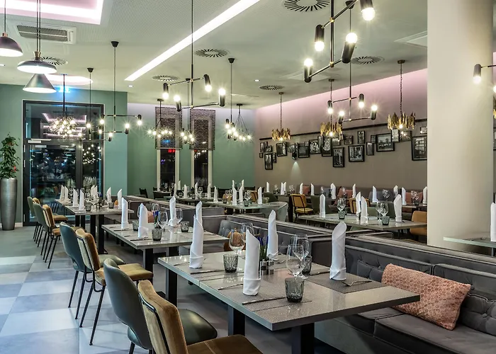 מלון Leonardo 4*