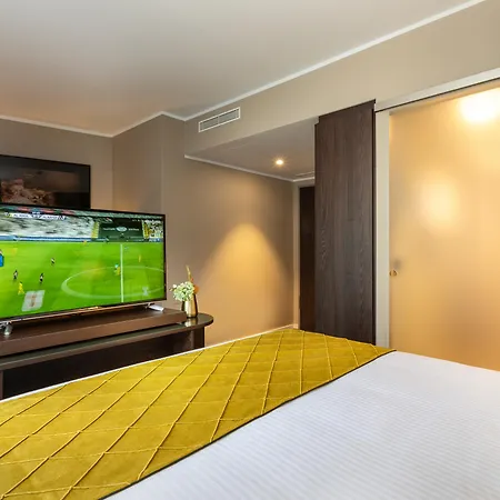 Leonardo Hotel 4*