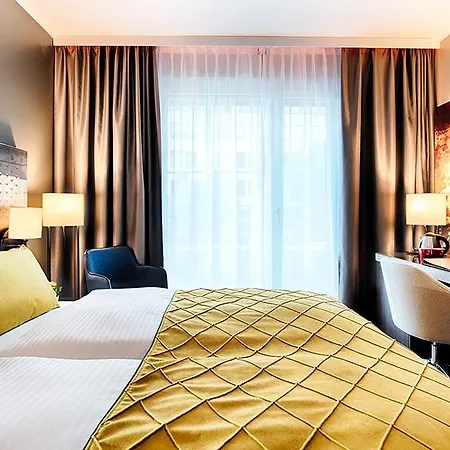 Leonardo Hotel 4*