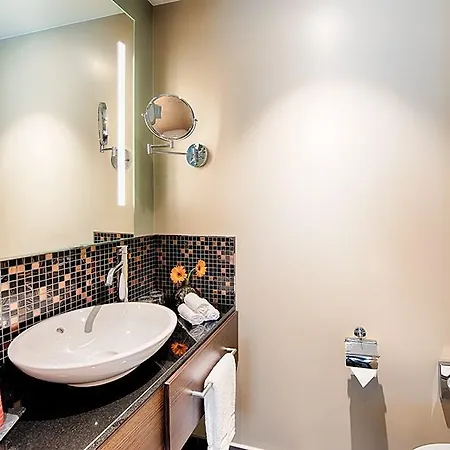 Leonardo 4* Dortmund